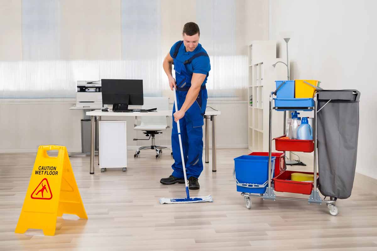 Choosing the Right Commercial Cleaning Partner for Your Office